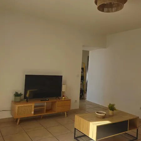 Proche De La Apartment